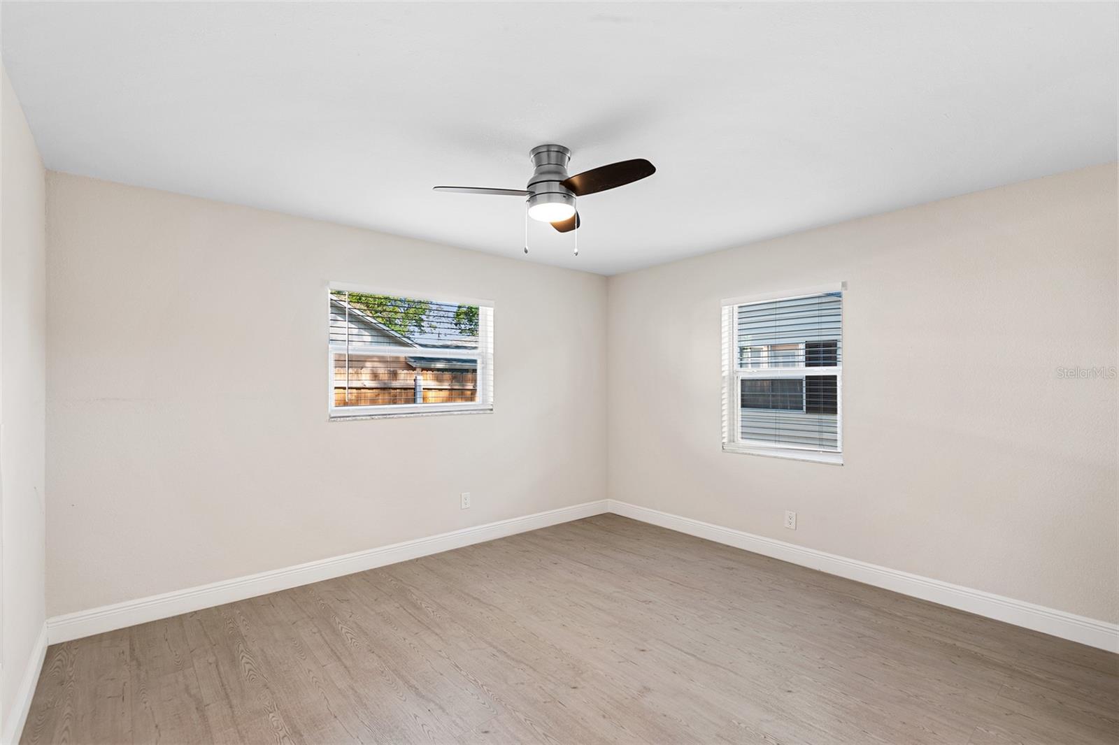 Image 21 of 35 For 810 22nd Street N