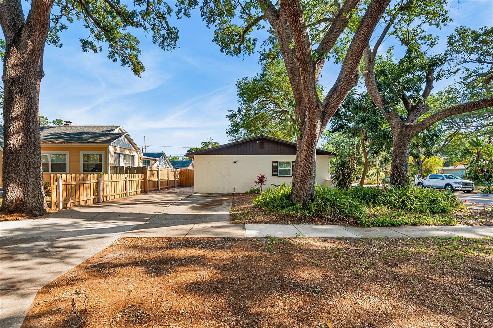 Image 34 of 35 For 810 22nd Street N
