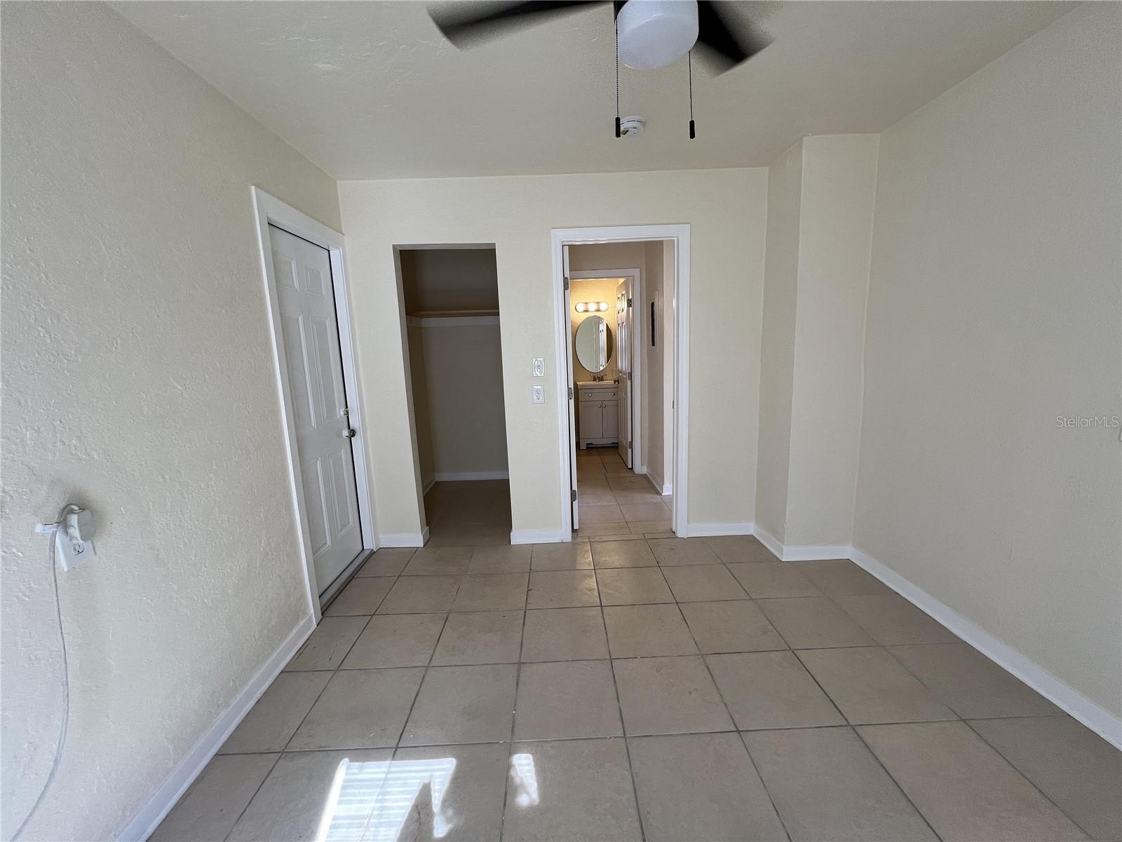 Image 11 of 12 For 12127 Gulf Boulevard 6