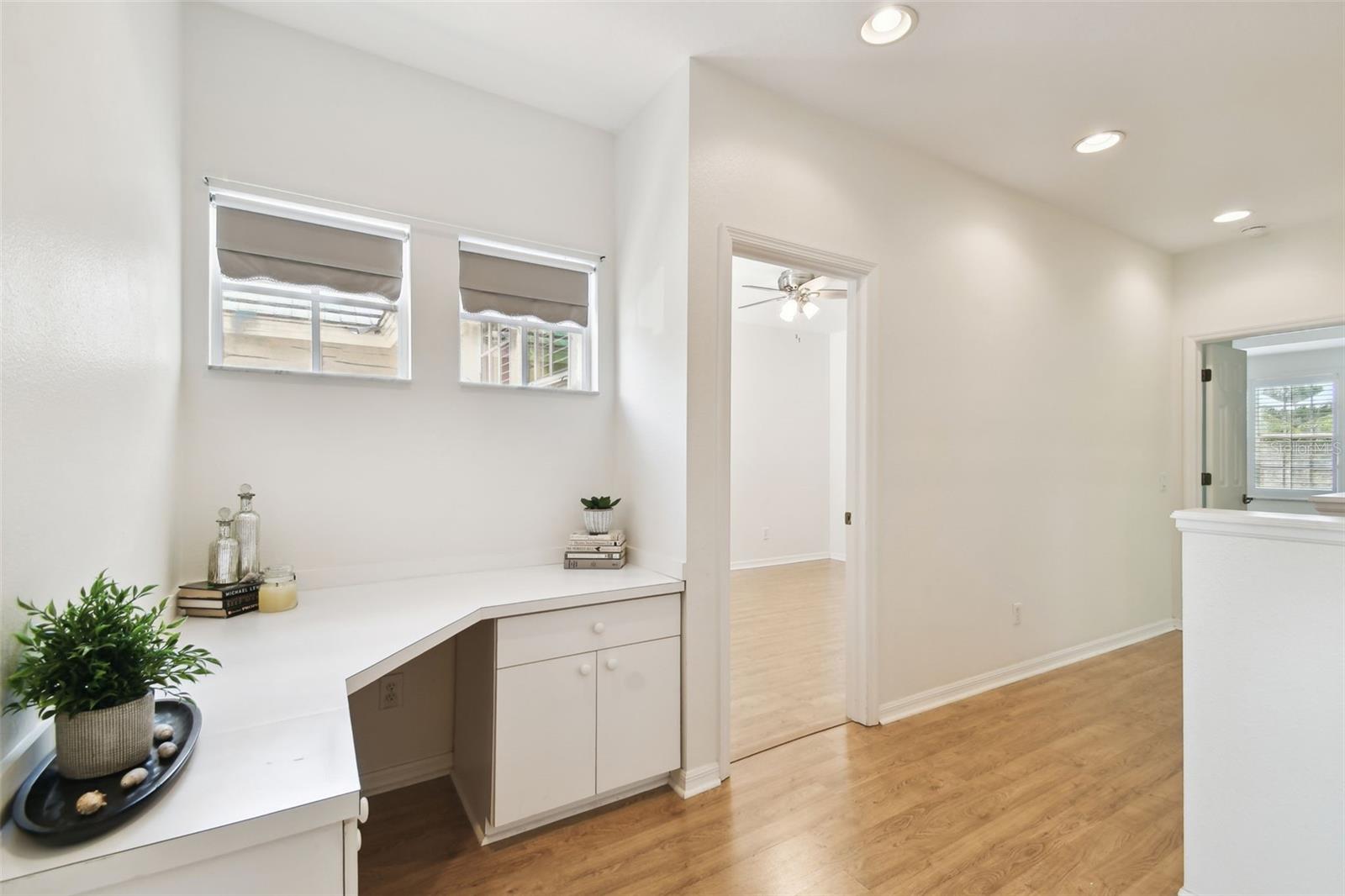 Image 24 of 71 For 14542 Mirabelle Vista Circle