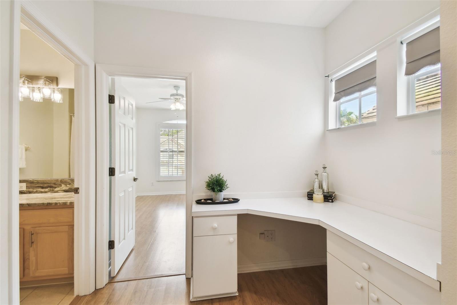 Image 25 of 71 For 14542 Mirabelle Vista Circle