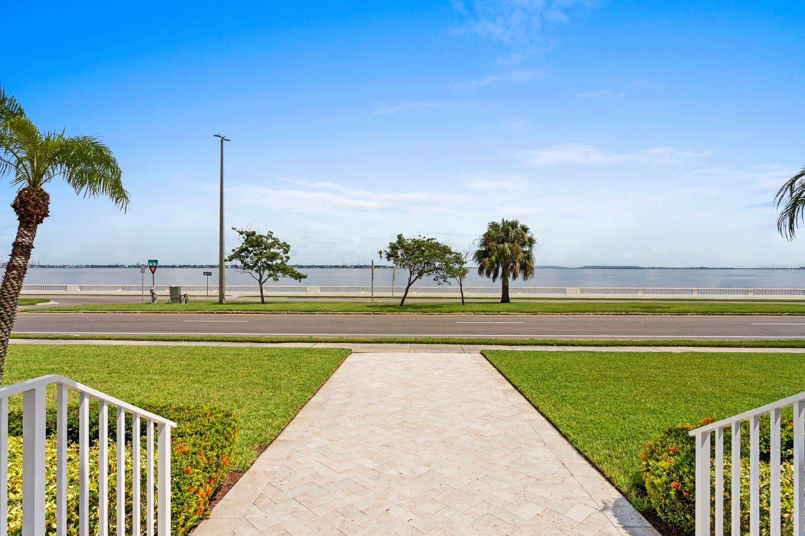 Listing photo id 76 for 3801 Bayshore Boulevard