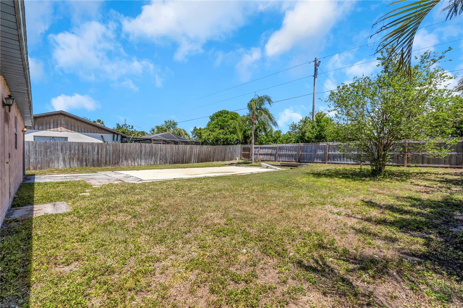 Image 3 of 18 For 12704 128th Lane