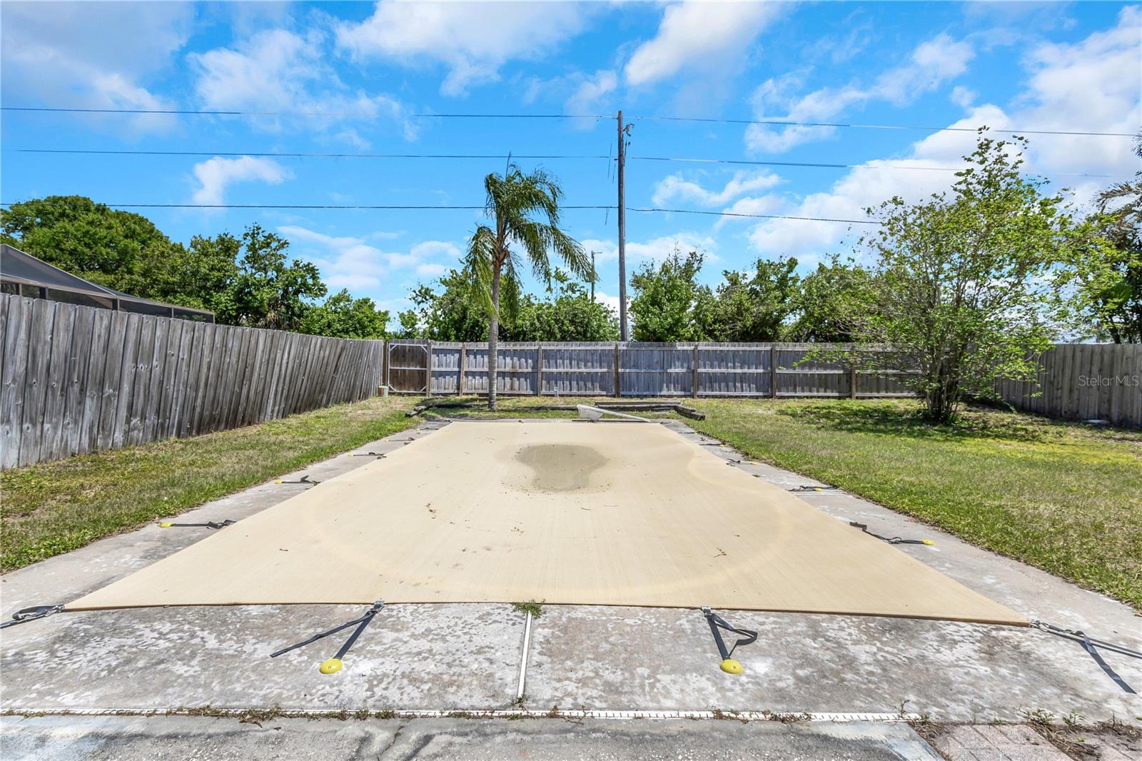 Image 4 of 18 For 12704 128th Lane