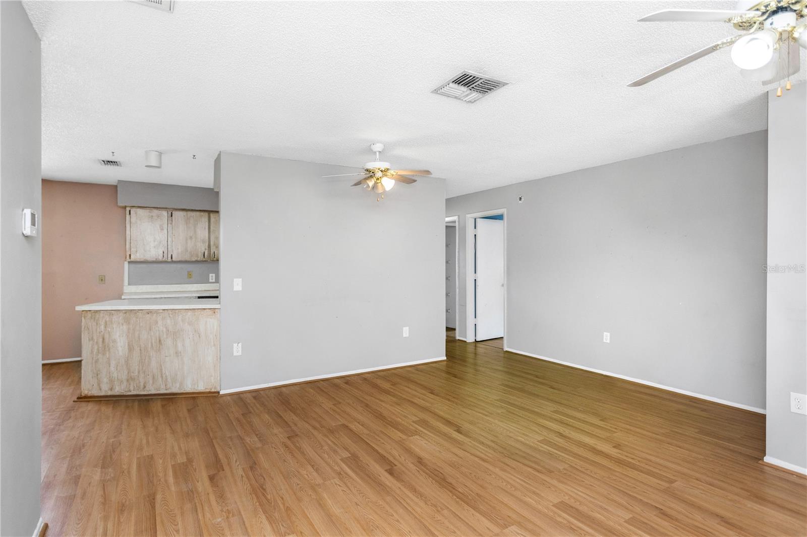 Image 7 of 18 For 12704 128th Lane
