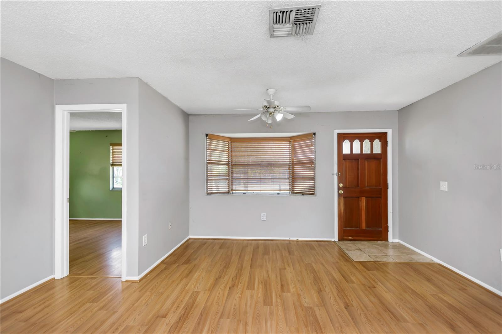 Image 8 of 18 For 12704 128th Lane