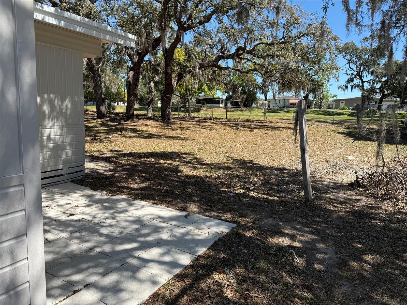 Image 11 of 22 For 12124 Thornridge Street