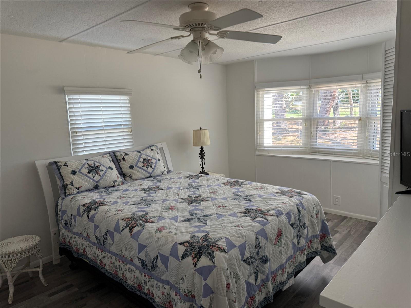 Image 7 of 22 For 12124 Thornridge Street