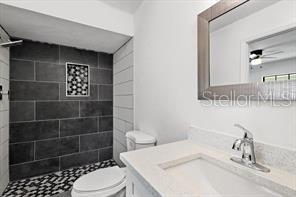 Listing photo id 12 for 2710 Osborne Avenue 1
