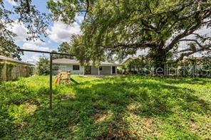 Listing photo id 16 for 2710 Osborne Avenue 1
