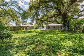 Listing photo id 17 for 2710 Osborne Avenue 1