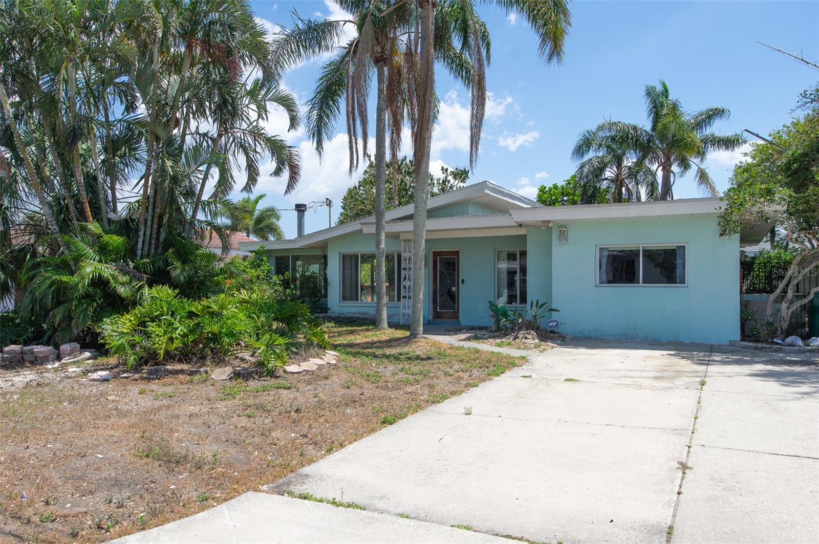 Details for 300 Westwinds Drive, PALM HARBOR, FL 34683