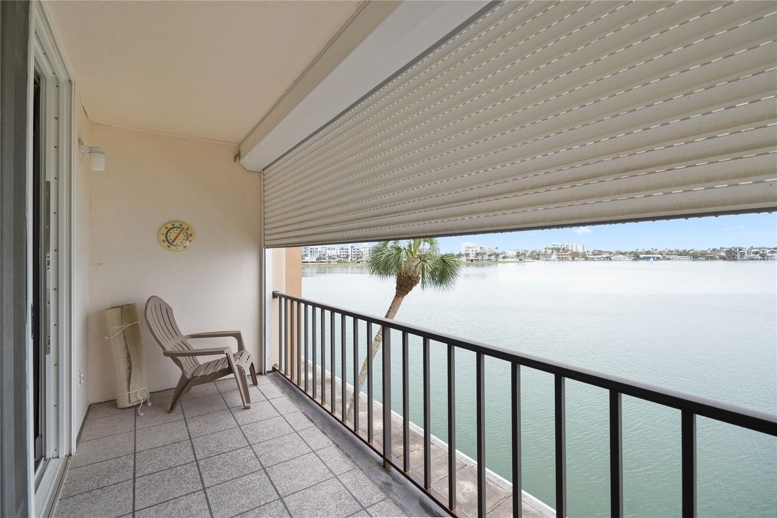 Image 16 of 25 For 7910 Sun Island Drive S 302