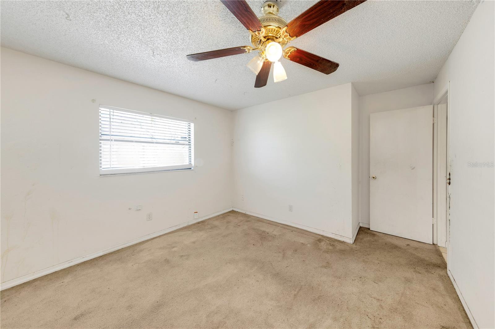 Image 18 of 26 For 1137 54th Avenue S