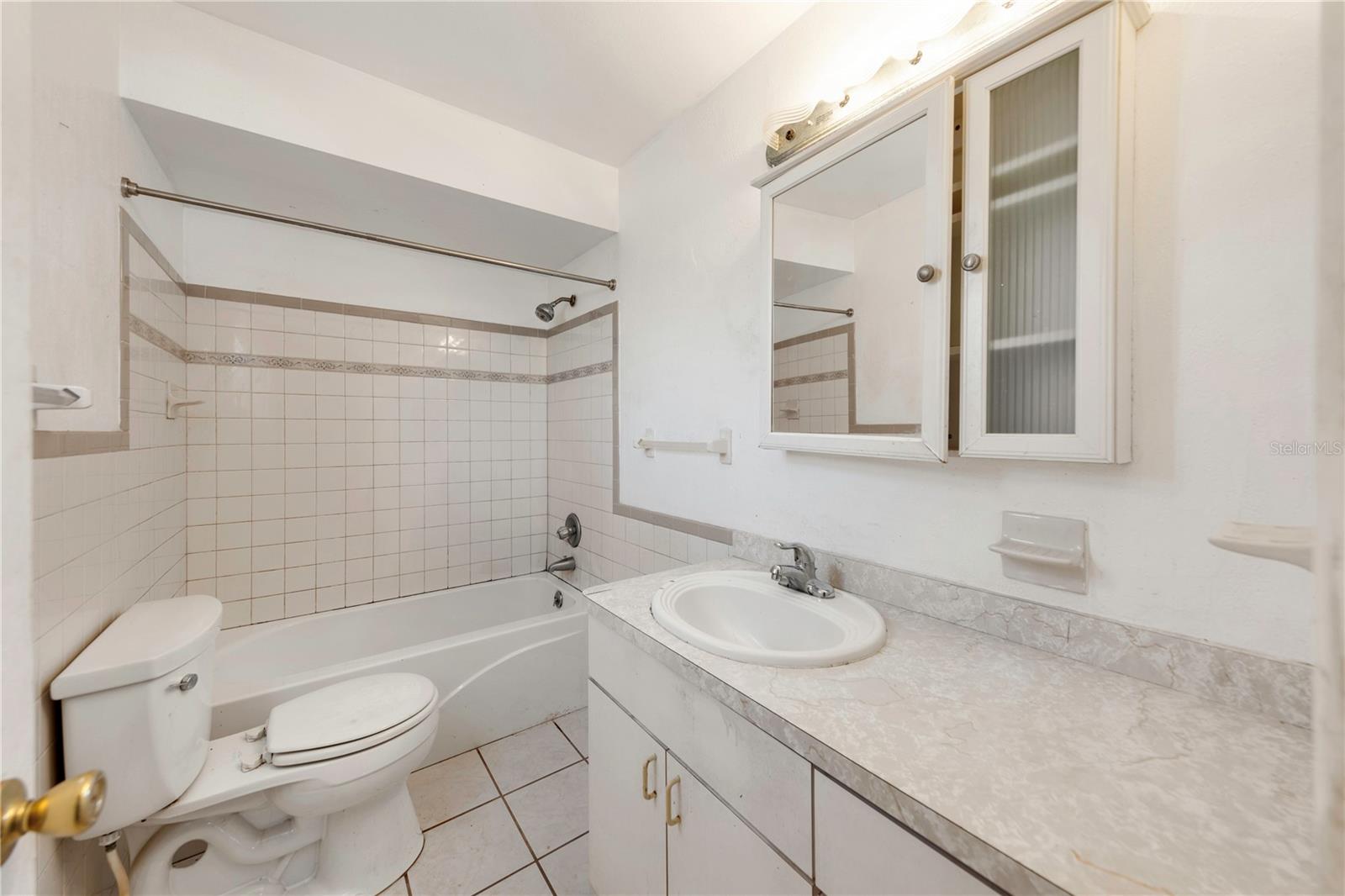 Image 21 of 26 For 1137 54th Avenue S