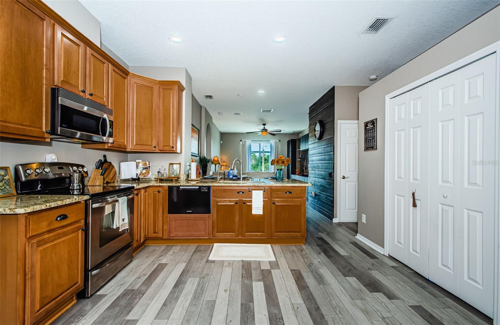 Image 11 of 53 For 9211 Seeger Lane