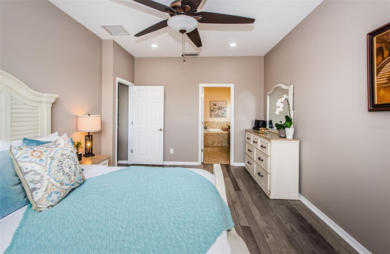 Image 21 of 53 For 9211 Seeger Lane