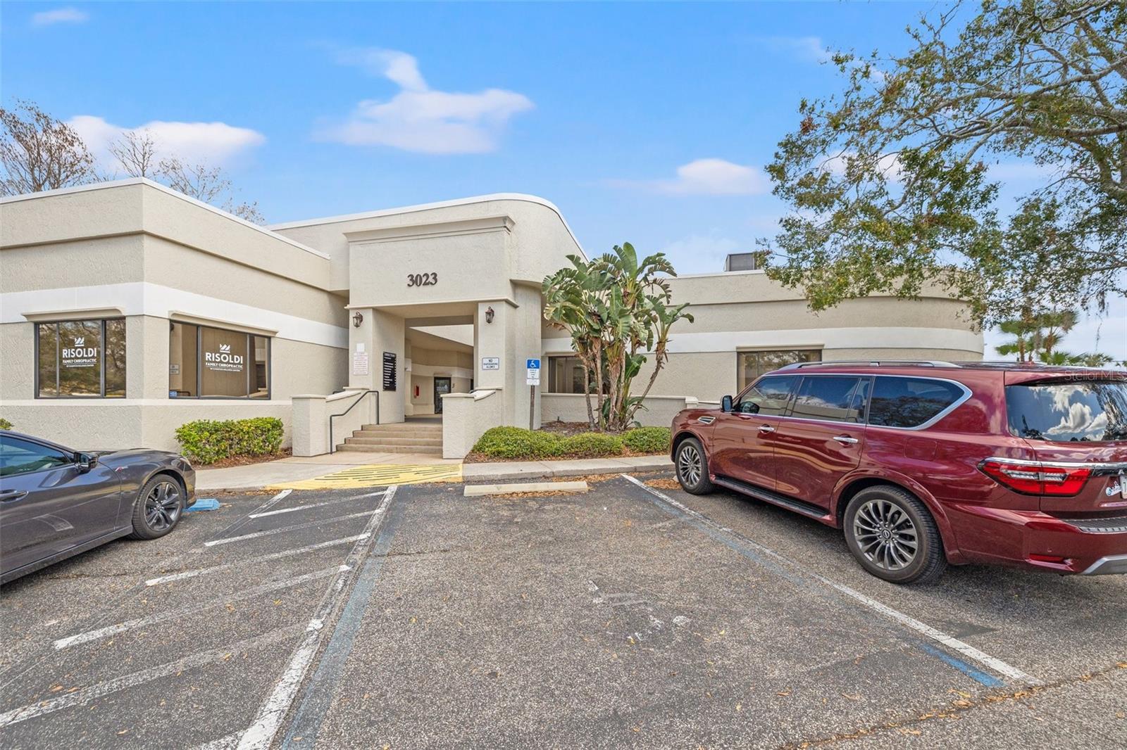 Listing photo id 21 for 3023 Eastland Boulevard 108