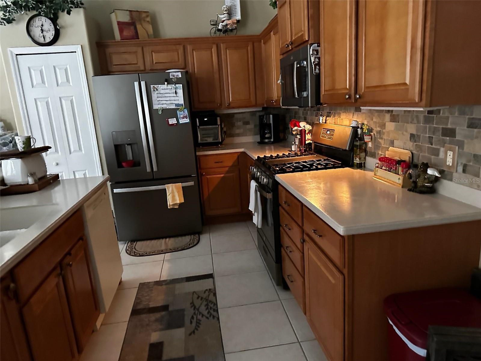 Image 8 of 13 For 8214 Tabbystone Place