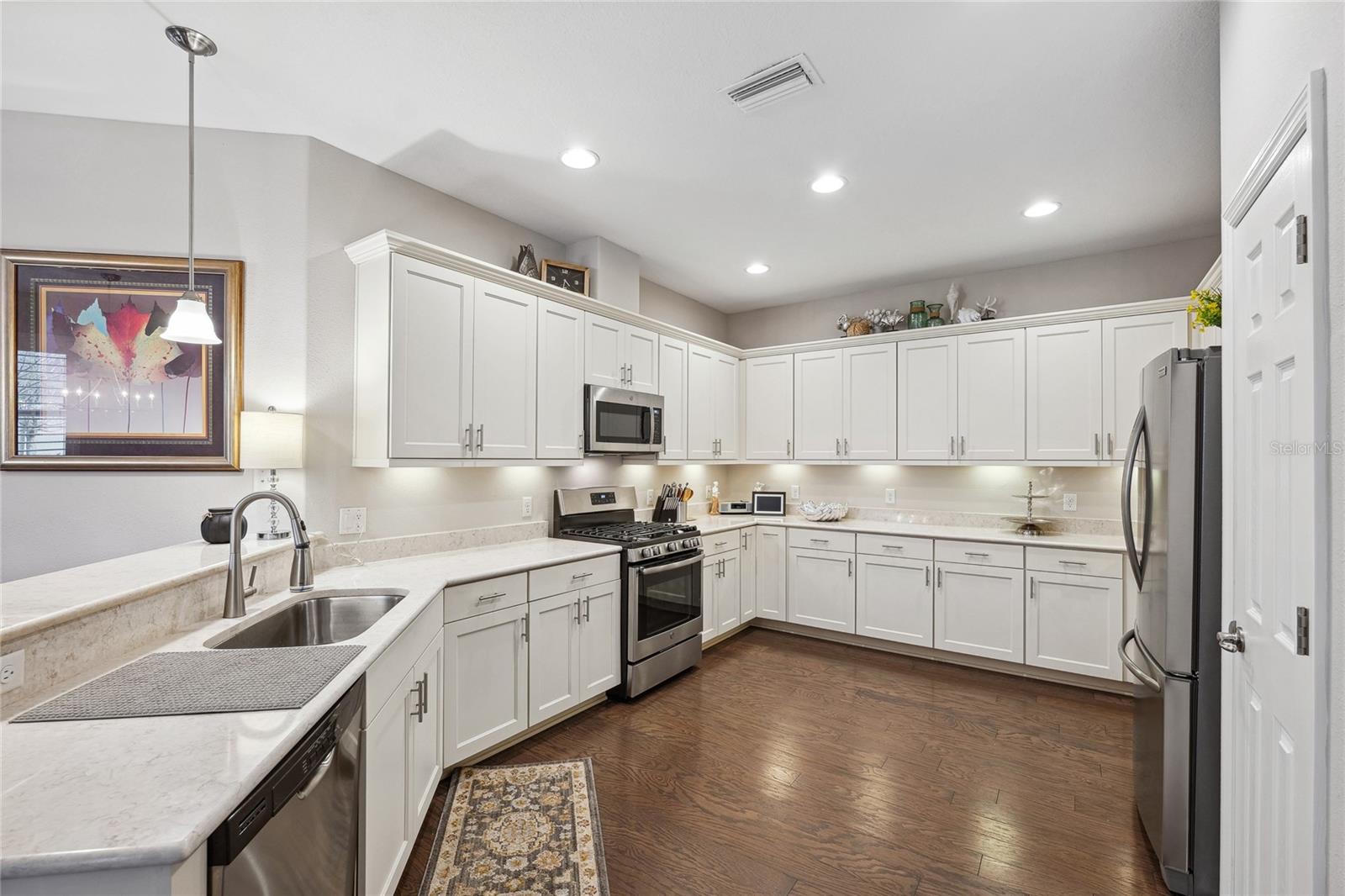 Image 16 of 38 For 1467 Twin Villas Way