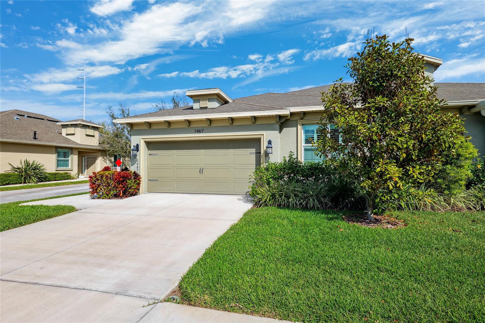 Image 4 of 38 For 1467 Twin Villas Way