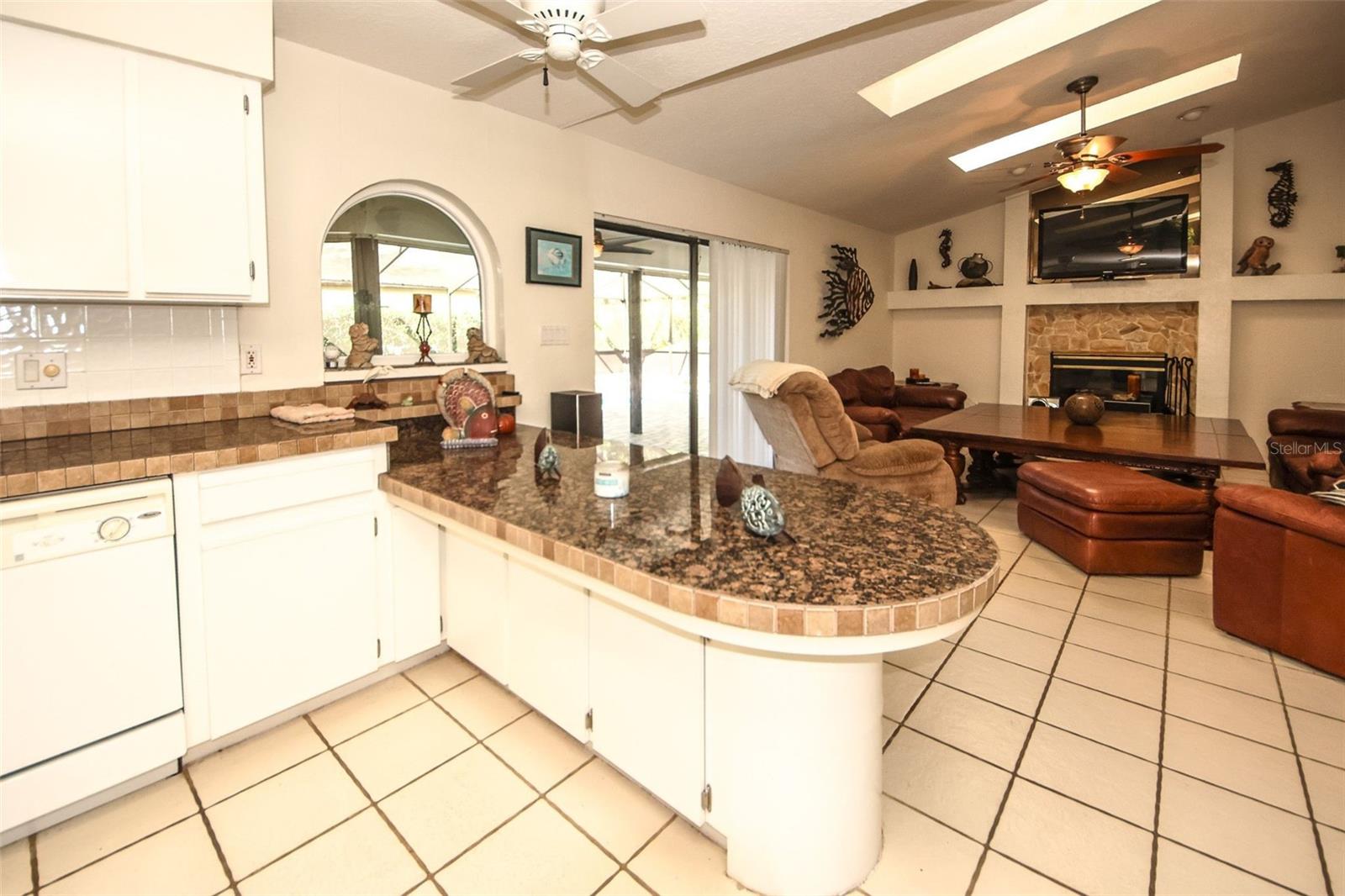 Listing photo id 20 for 9805 Hermosillo Drive