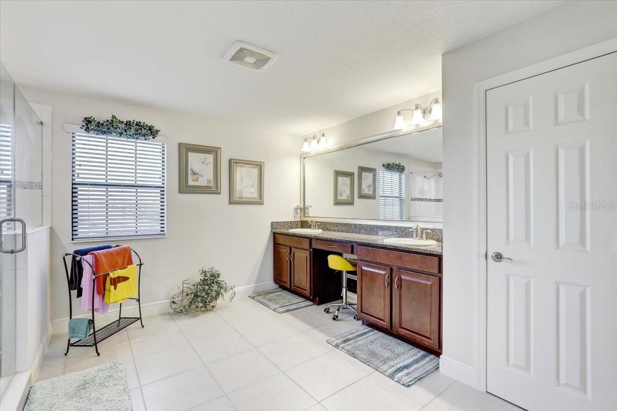 Listing photo id 26 for 12857 Satin Lily Drive