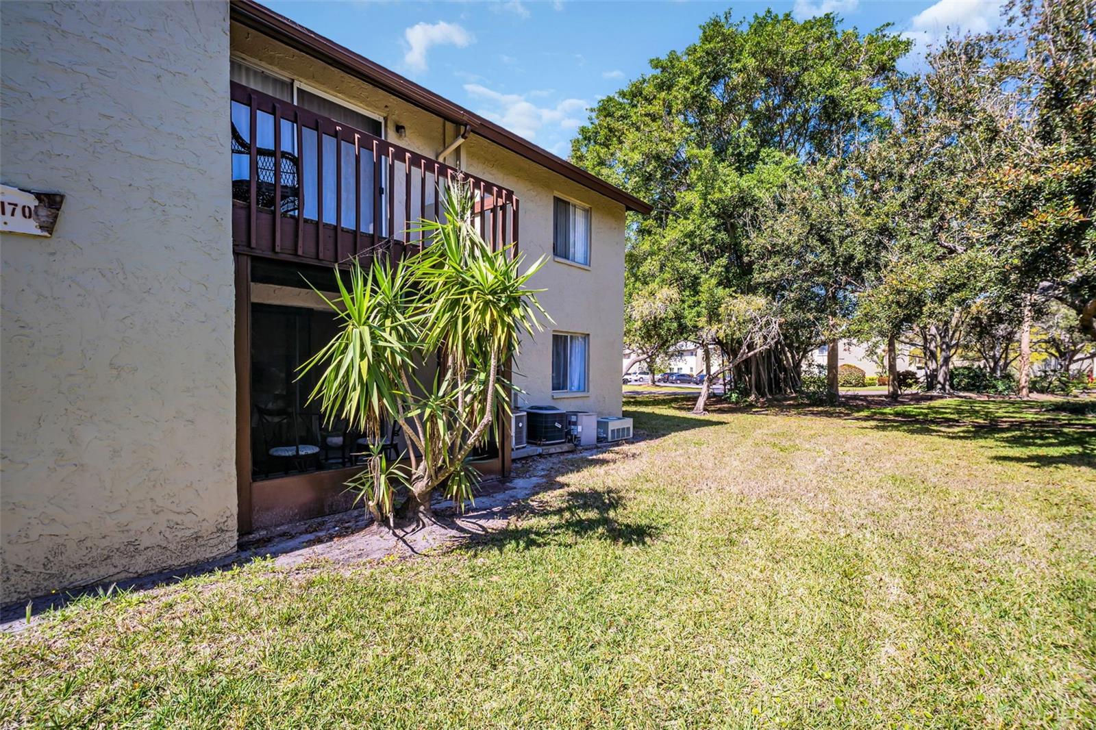 Listing photo id 23 for 4215 Bay Drive 1701c