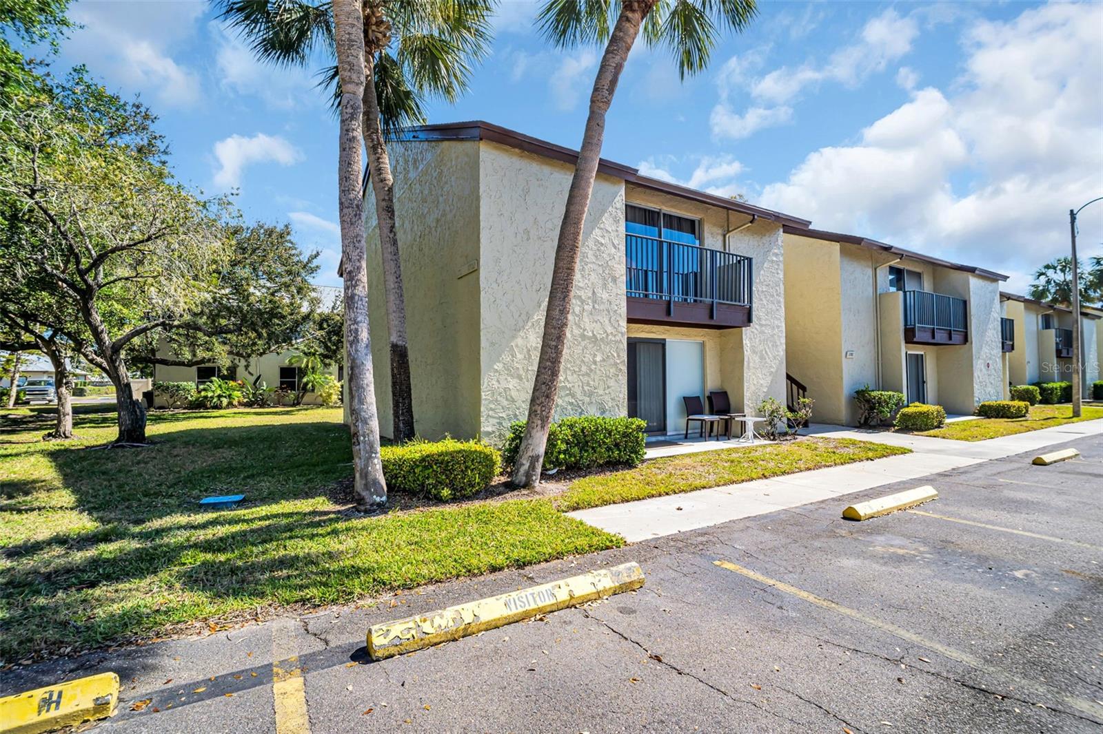 Listing photo id 6 for 4215 Bay Drive 1701c