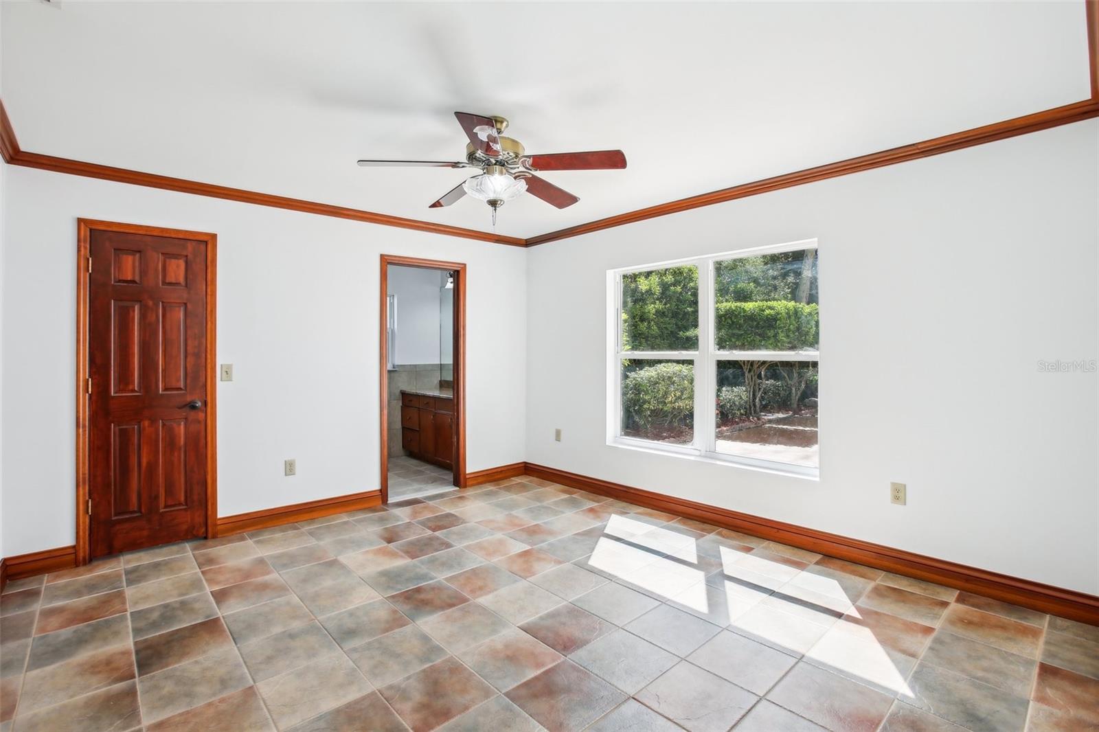 Listing photo id 24 for 2213 Spanish Vistas Drive