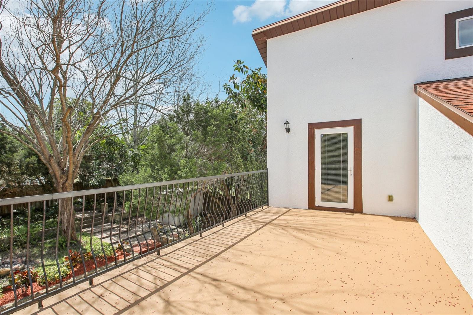 Listing photo id 42 for 2213 Spanish Vistas Drive