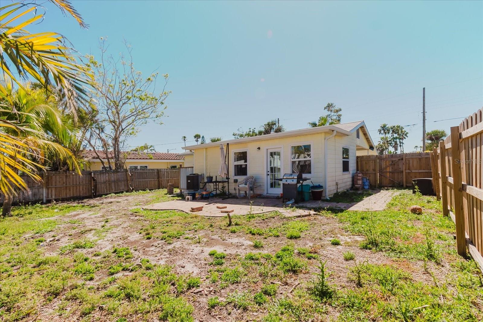 Image 10 of 14 For 14031 Parsley Drive