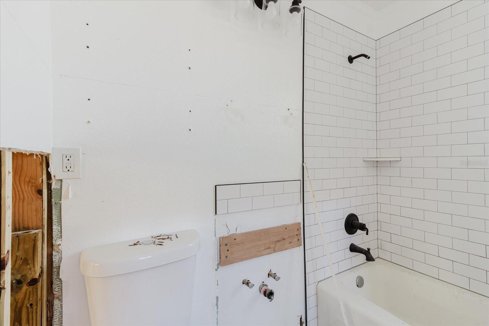 Image 4 of 14 For 14031 Parsley Drive
