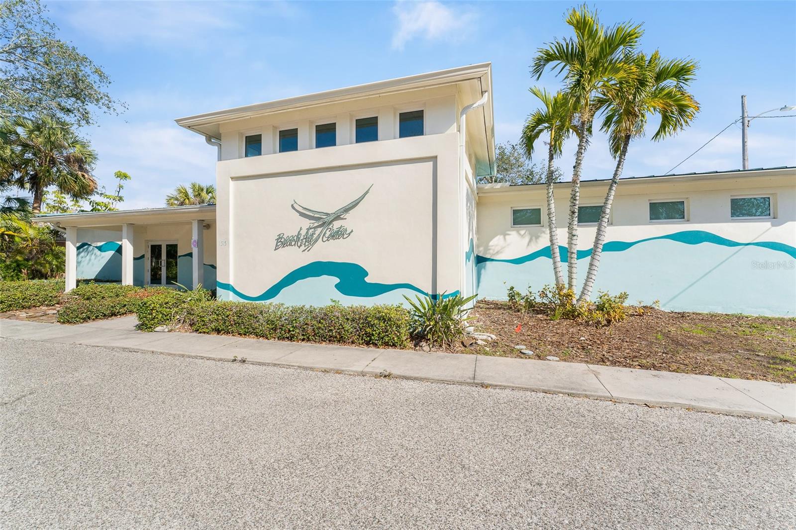 Listing photo id 40 for 300 16th Avenue