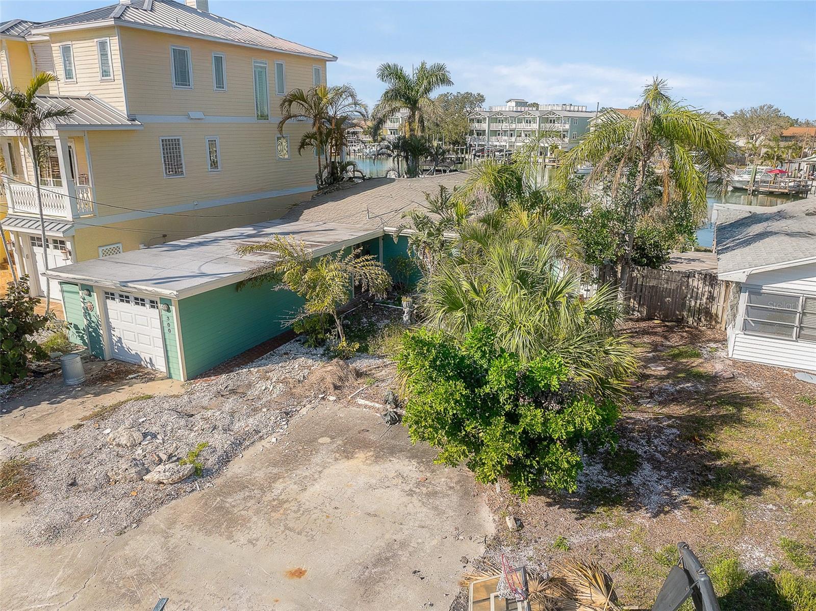 Listing photo id 47 for 300 16th Avenue