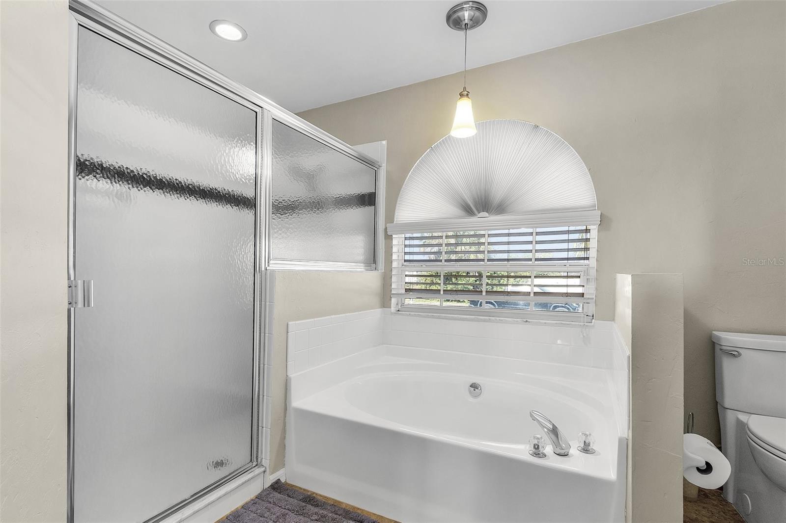 Image 15 of 22 For 1827 6th Avenue