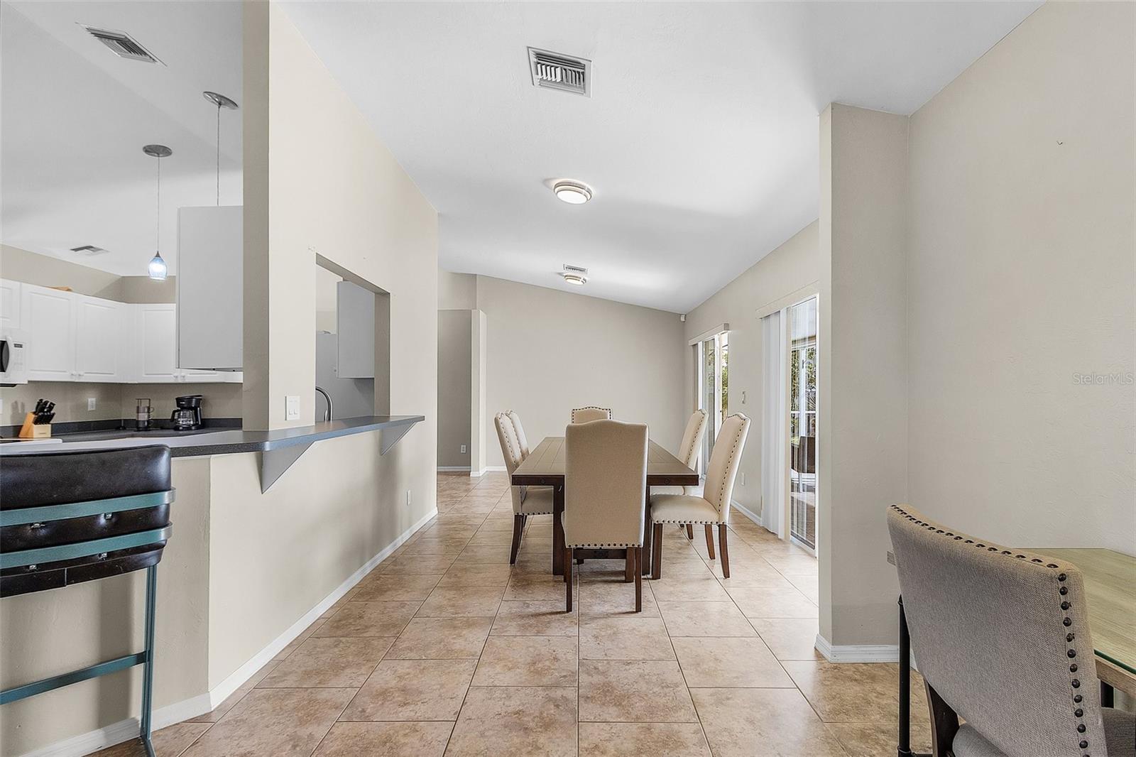 Image 7 of 22 For 1827 6th Avenue
