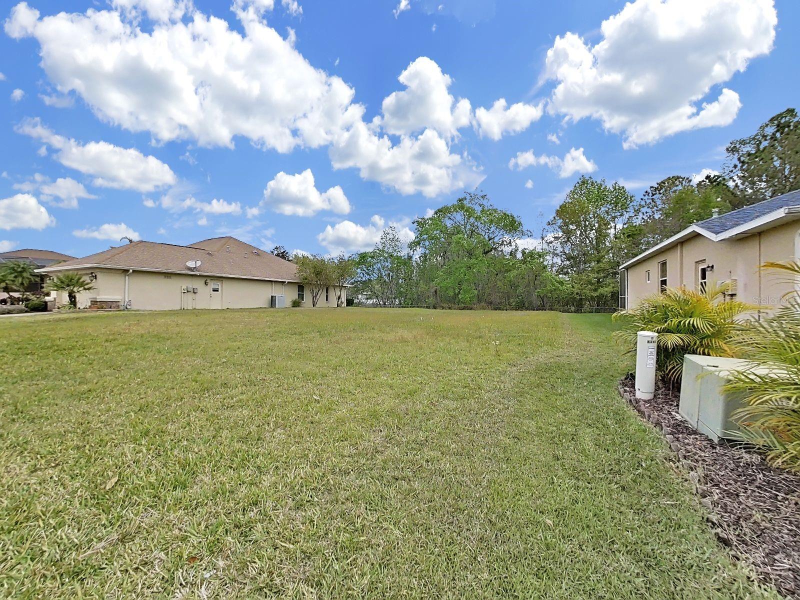Listing photo id 20 for 4302 Gevalia Drive