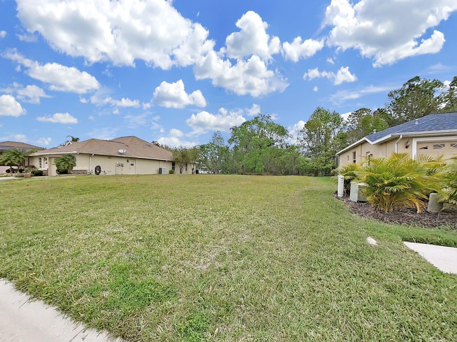 Listing photo id 22 for 4302 Gevalia Drive