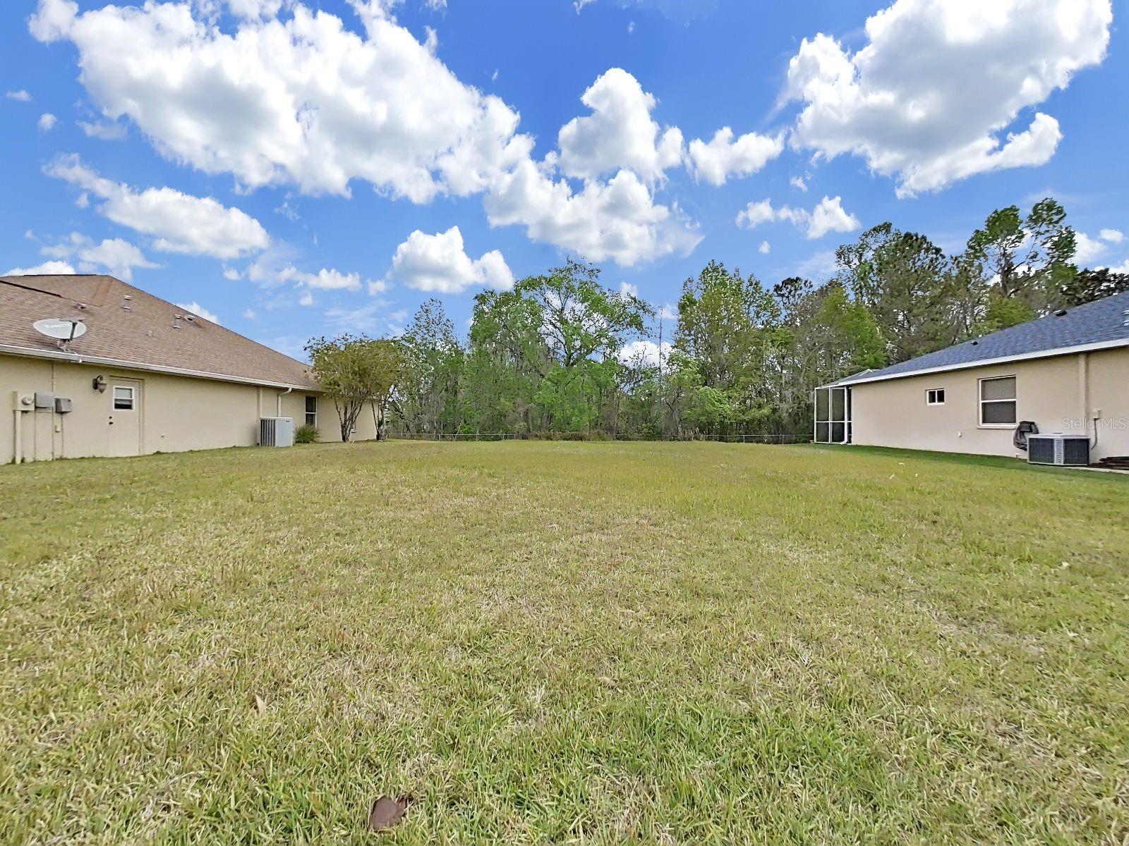 Listing photo id 25 for 4302 Gevalia Drive