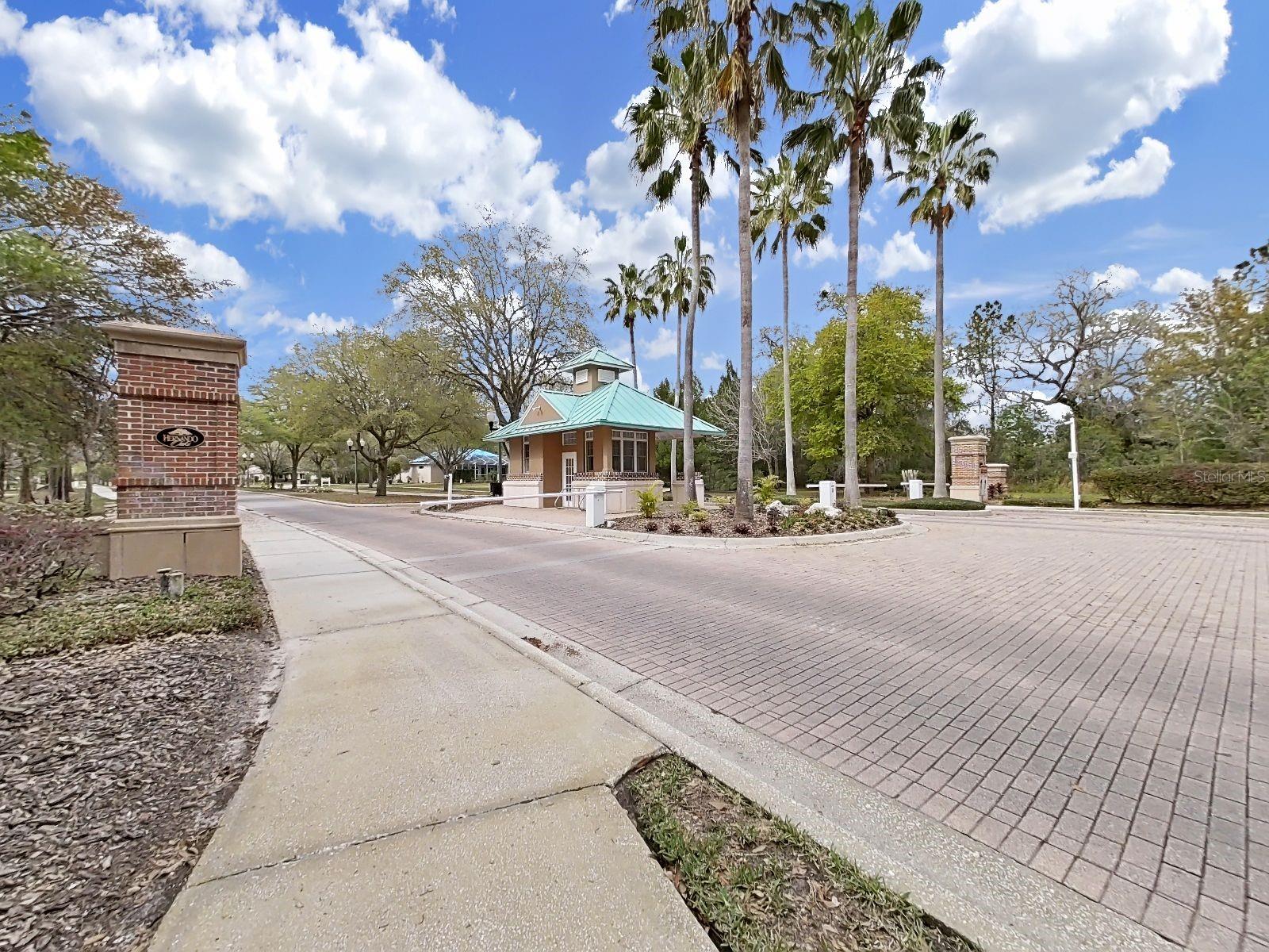 Listing photo id 1 for 4302 Gevalia Drive