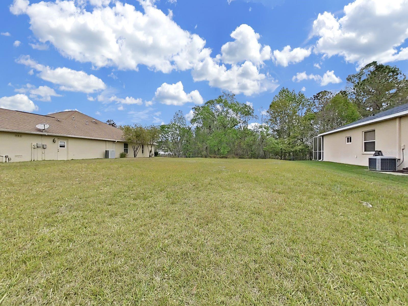 Listing photo id 5 for 4302 Gevalia Drive
