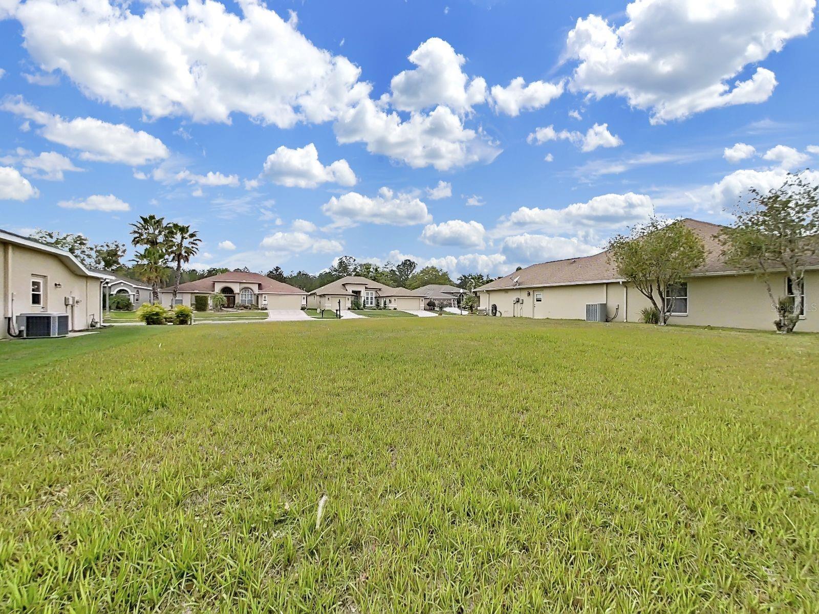 Listing photo id 6 for 4302 Gevalia Drive