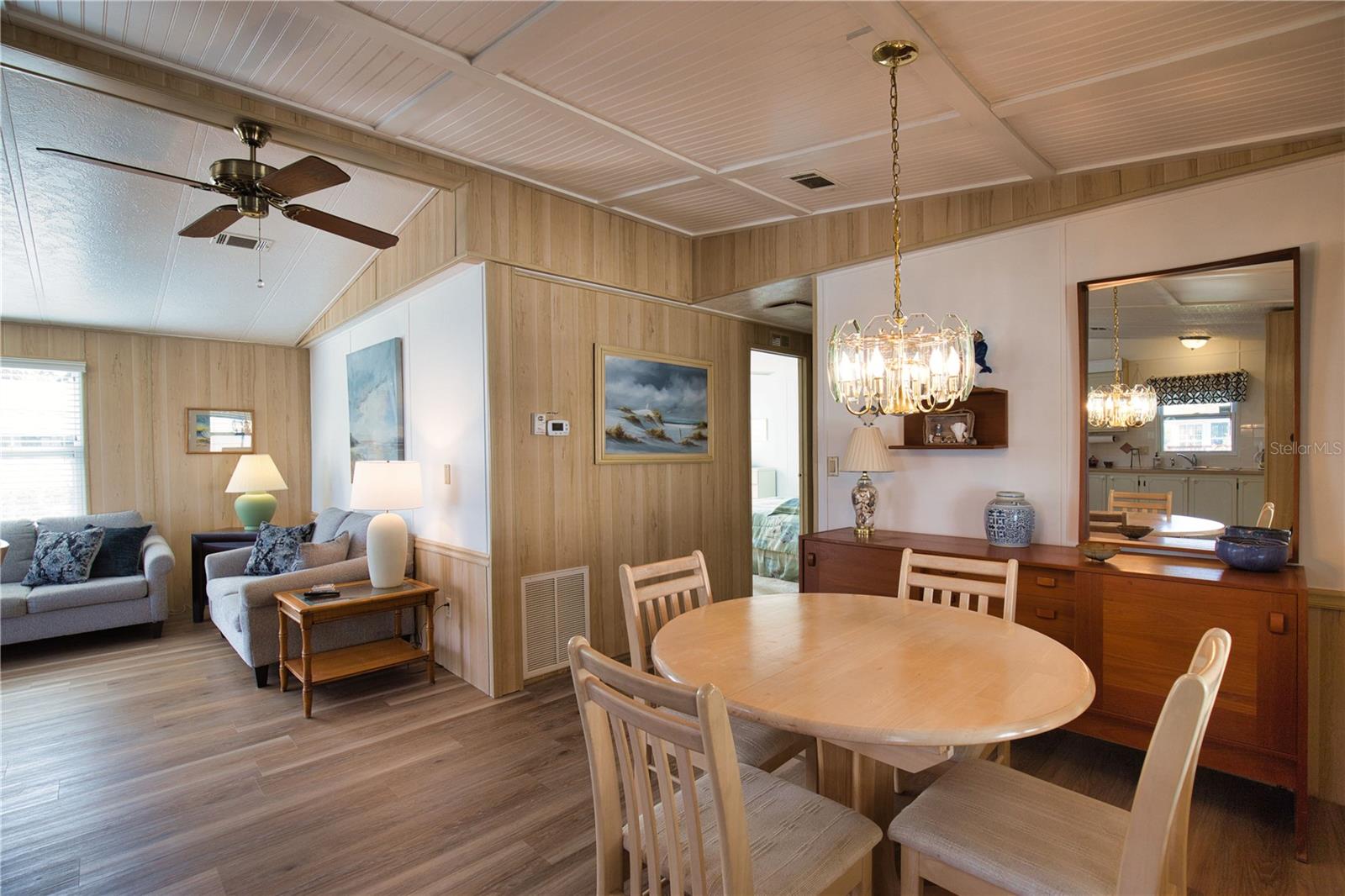 Image 12 of 93 For 923 Iglesia Drive