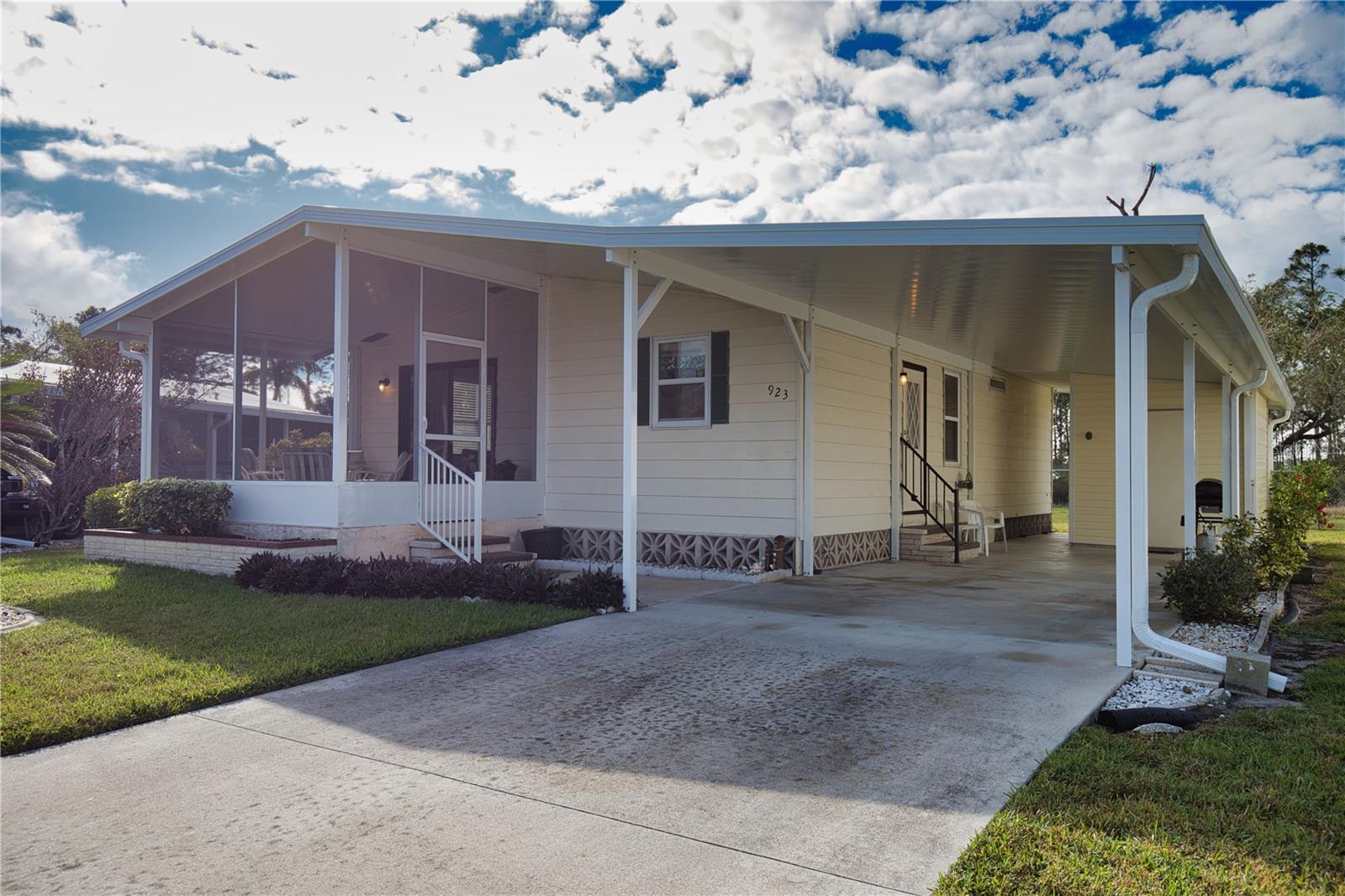 Image 2 of 93 For 923 Iglesia Drive