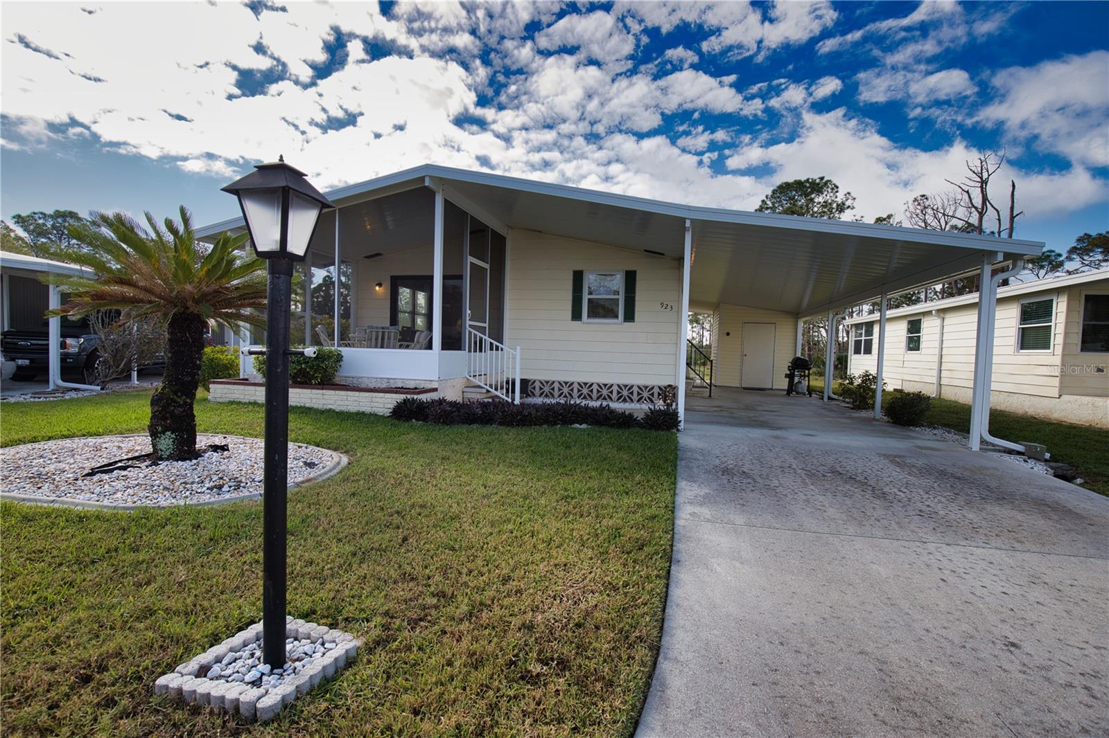 Image 3 of 93 For 923 Iglesia Drive
