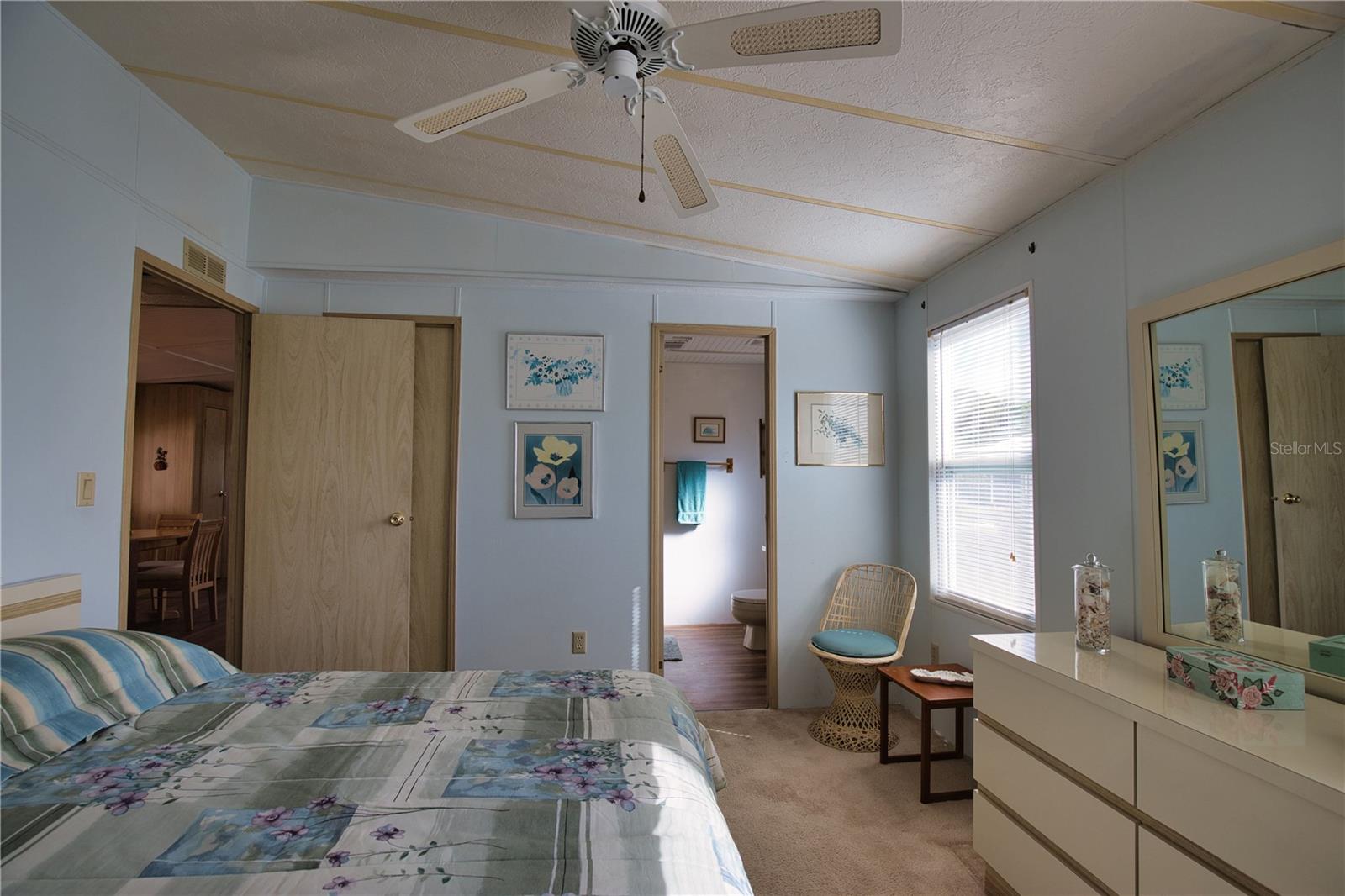 Image 32 of 93 For 923 Iglesia Drive