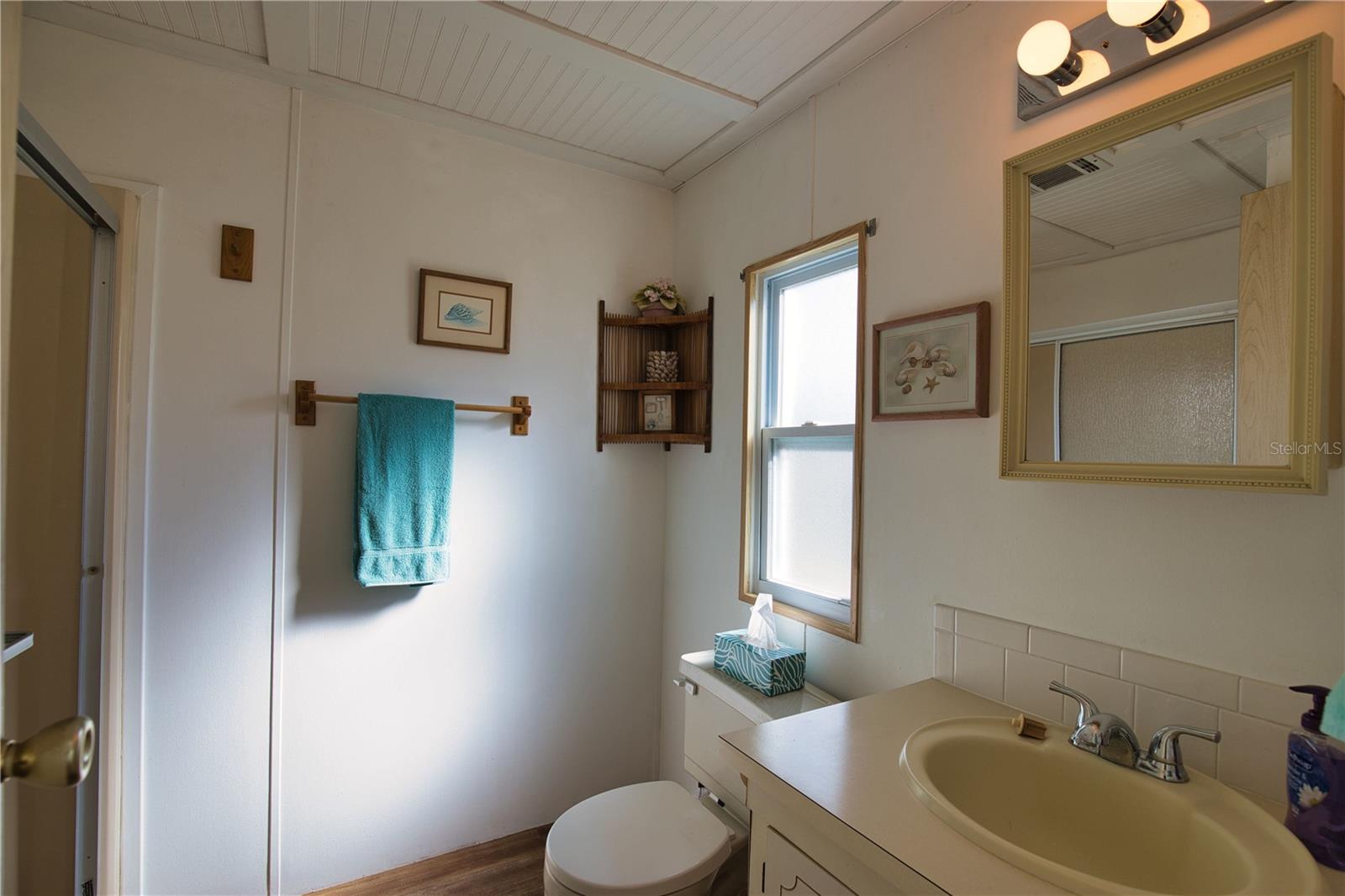 Image 33 of 93 For 923 Iglesia Drive