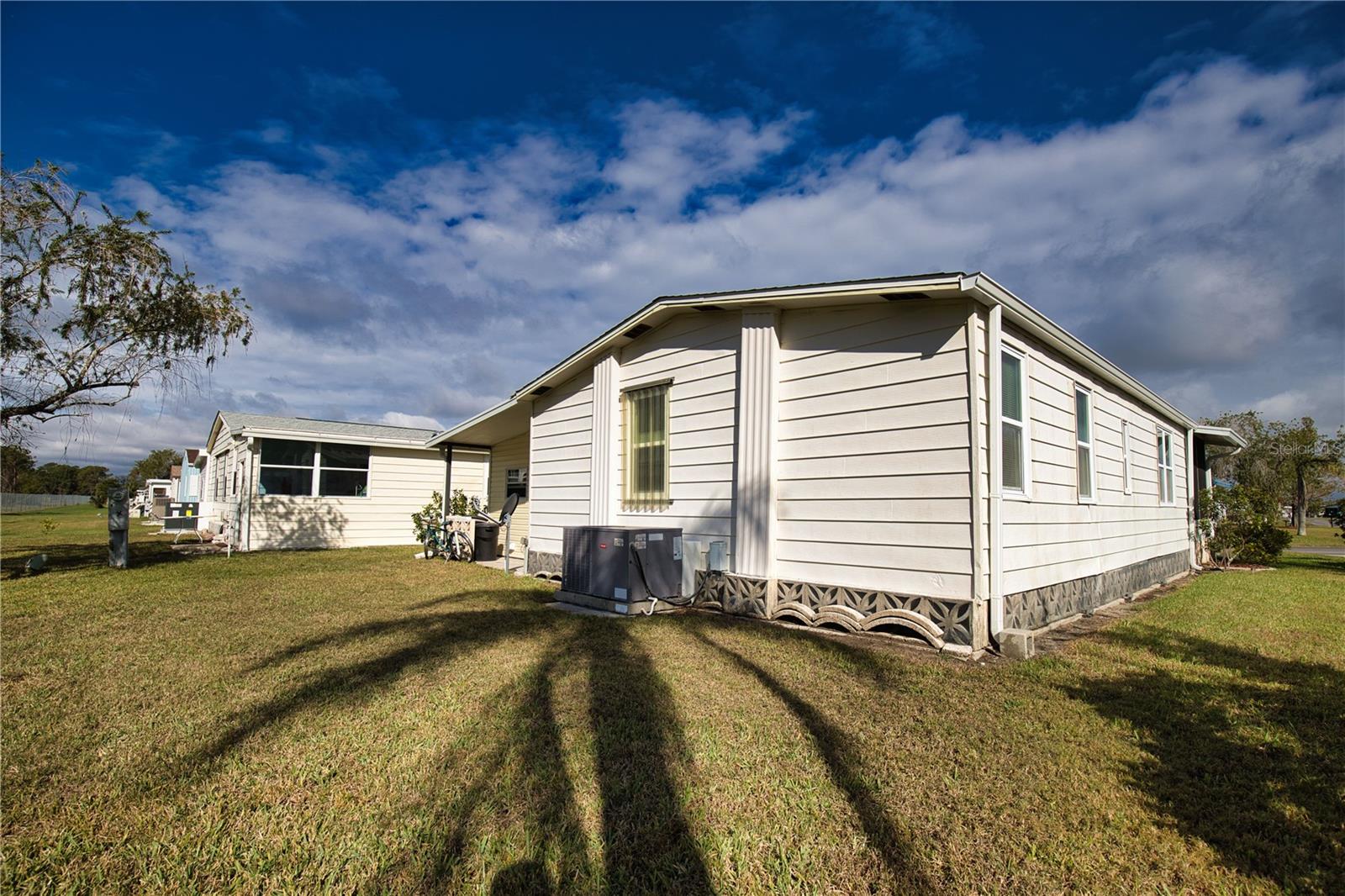 Image 35 of 93 For 923 Iglesia Drive