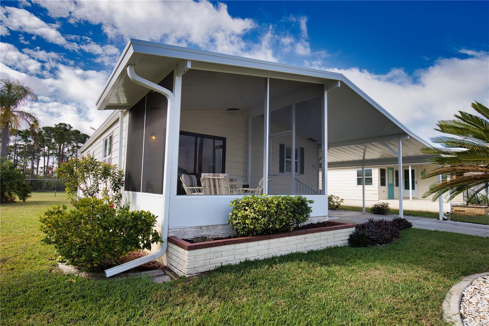 Image 6 of 93 For 923 Iglesia Drive